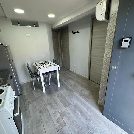 House Montesanto 11 * Naples