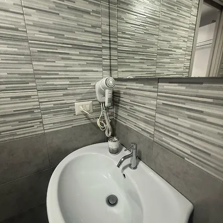 House Montesanto 11 Apartment *