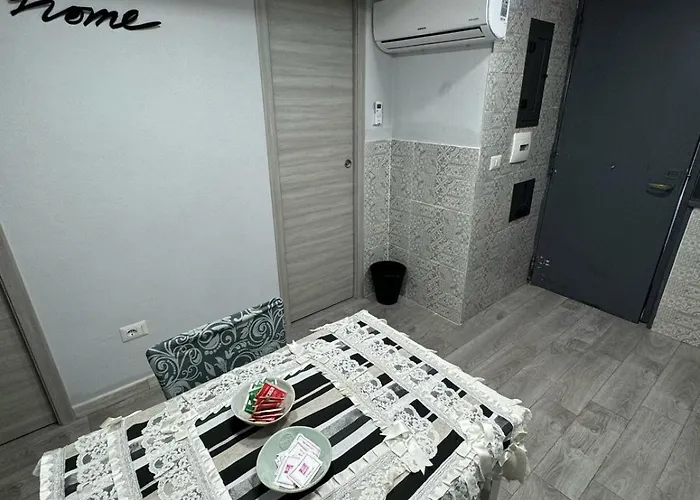 House Montesanto 11 公寓 *